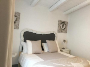 Гостиница Casa 28  Каноса-Ди-Пулья